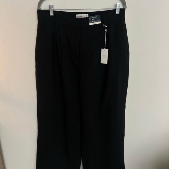 Abercrombie & Fitch Curve Love Sloane Black Wide-Leg Pants - Picture 4 of 5